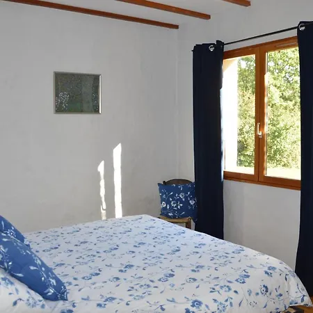 Holiday home Le De Valerie Cote Jardin *